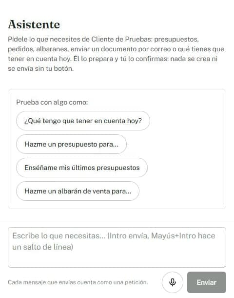 Pantalla del asistente de IA con sugerencias como «¿Qué tengo que tener en cuenta hoy?» y «Hazme un presupuesto para…», y el cuadro para escribir o dictar la petición.